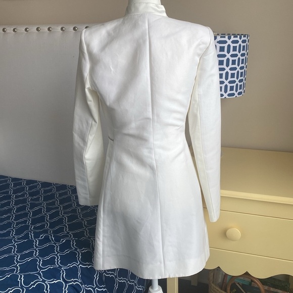 BCBGMaxAzaria Cream Coat Size XS - Picture 3 of 6